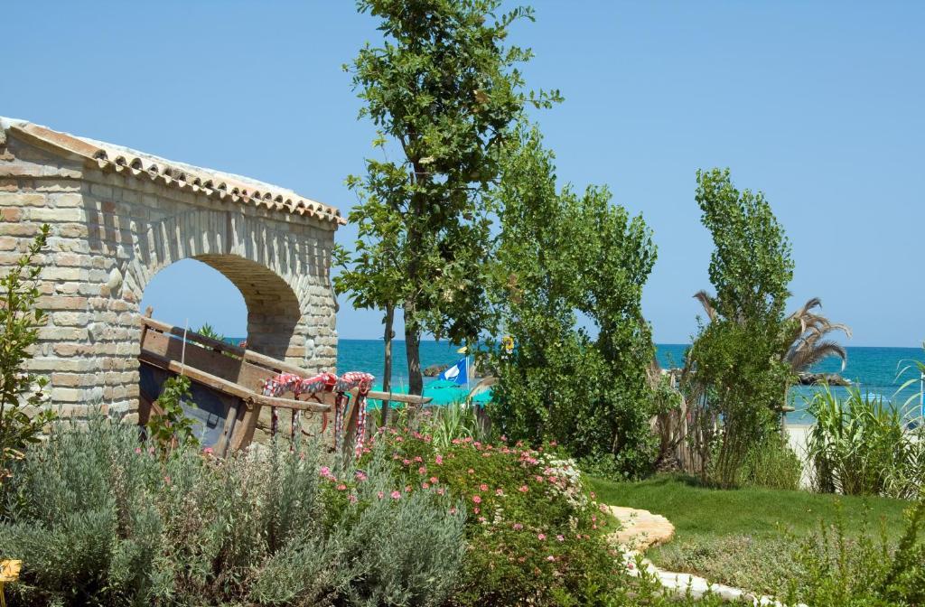 Hotel Bahia San Benedetto del Tronto Extérieur photo