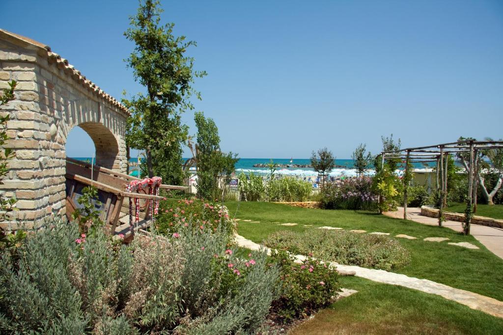 Hotel Bahia San Benedetto del Tronto Extérieur photo